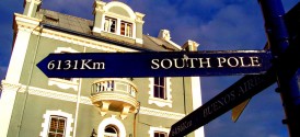 Cape Town City Tour - Point the Way at the Waterfront in Cape Town